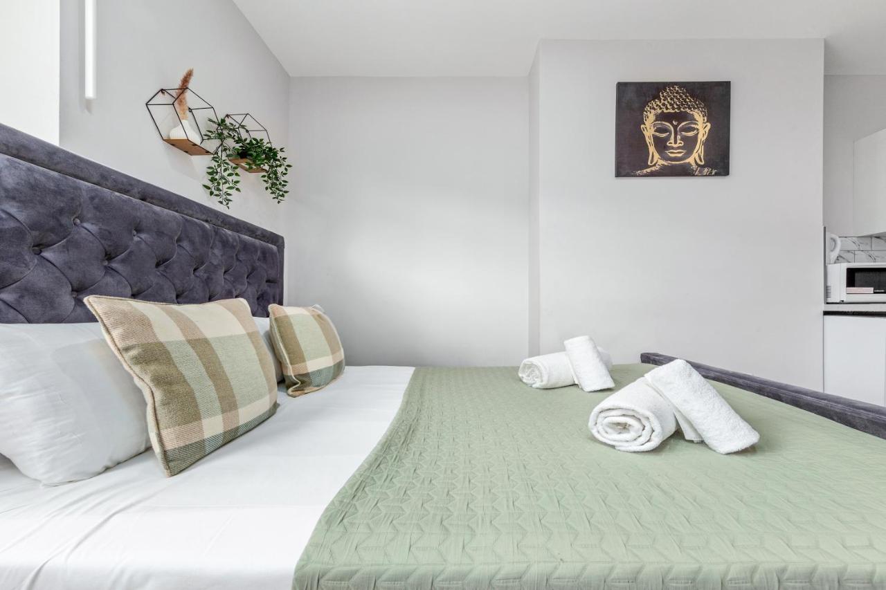 Sydenham Stays By Hayes Residency B&B *